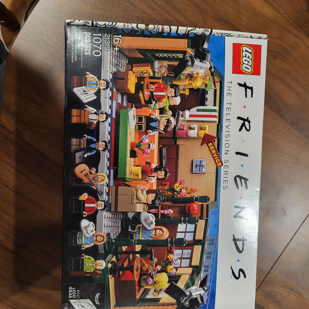 Lego Friends TV Series Central Perk Set - Multicolor